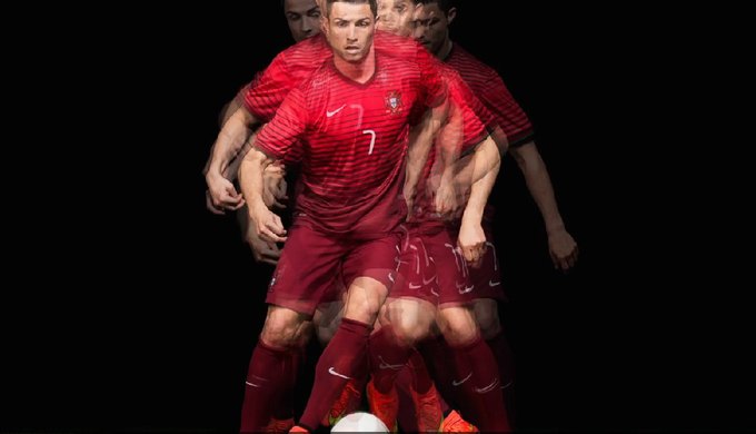 The New York Times Magazine показал удар Роналду, Иньесты и Неймара в суперзамедленном движении. Изображение № 1.