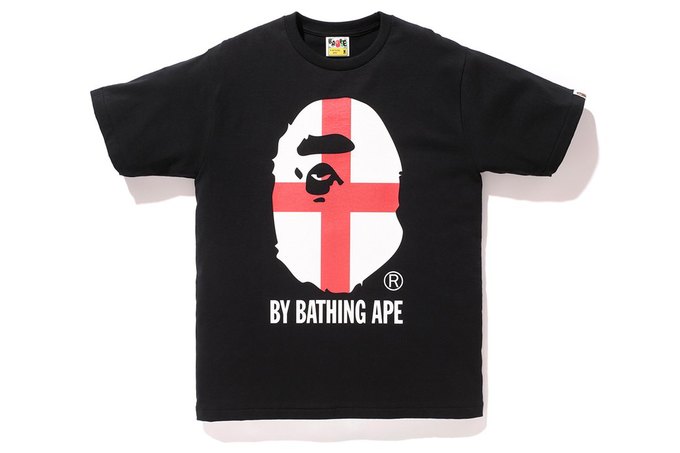 Марка A Bathing Ape представила коллекцию, посвящённую чемпионату мира по футболу в Бразилии. Изображение № 5.