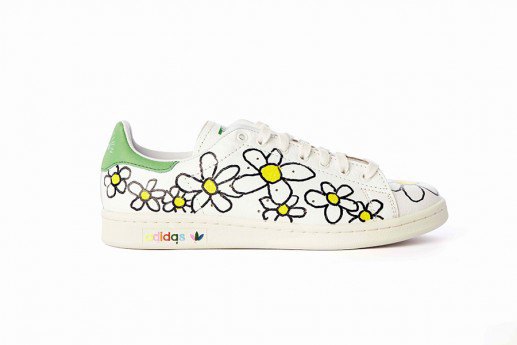 Adidas выпустит коллекцию кроссовок Stan Smith, вручную разрисованных Фарреллом. Изображение № 6.