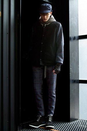 Марка JohnUndercover выпустила лукбук новой коллекции. Изображение № 4.