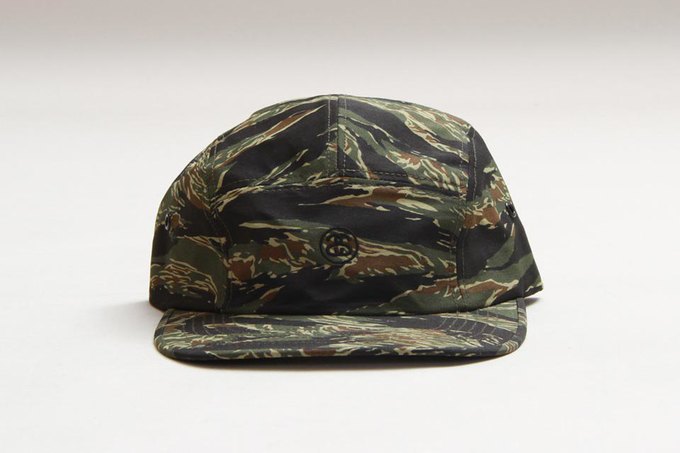 Марка Stussy Deluxe представила новую коллекцию головных уборов. Изображение № 8.