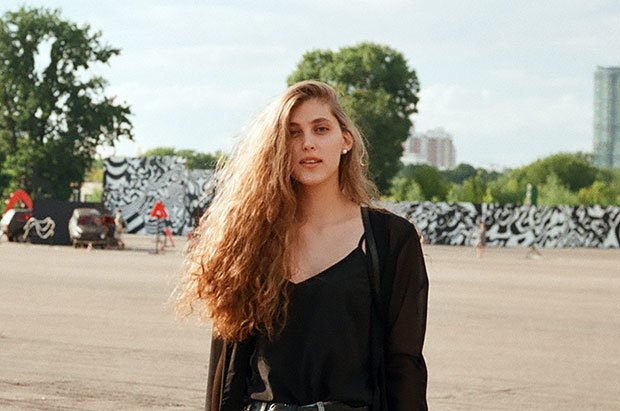 Девушки в городе: Фоторепортаж с фестиваля Outline. Изображение № 16.