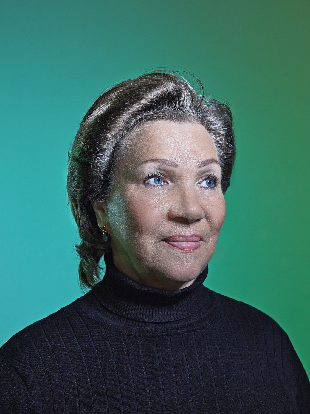 Люди, которые не были в интернете, о себе 
и о жизни. Изображение №5.