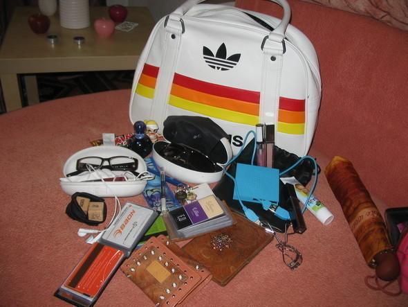 Look at Me: What's in your bag? Часть 2. Изображение № 28.