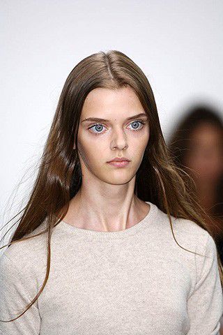 Қызға арналған анилингус бейнеленген орыс порно Жалаңаш кеуделі сұлулық онлайн