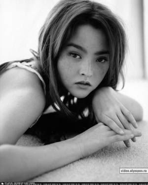 Баласының жыныс мүшесін сипайды Траннилер қолдарын пайдаланбай сперму