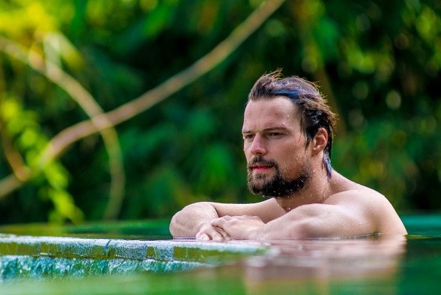«Снайпер», «Робот по имени Чаппи», «Духless-2», «Золушка» — Фильмы недели на The Village