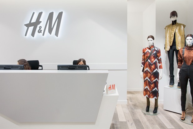 Как работают в H&M — Офис на The Village