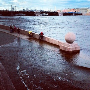 Шторм в Петербурге в снимках Instagram — Ситуация на The Village