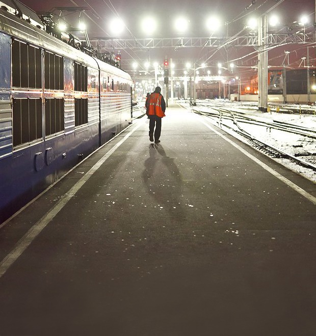 Люди в городе: Последний воскресный поезд Петербург — Москва — Галереи translation missing: ru.desktop.posts.titles.on The Village