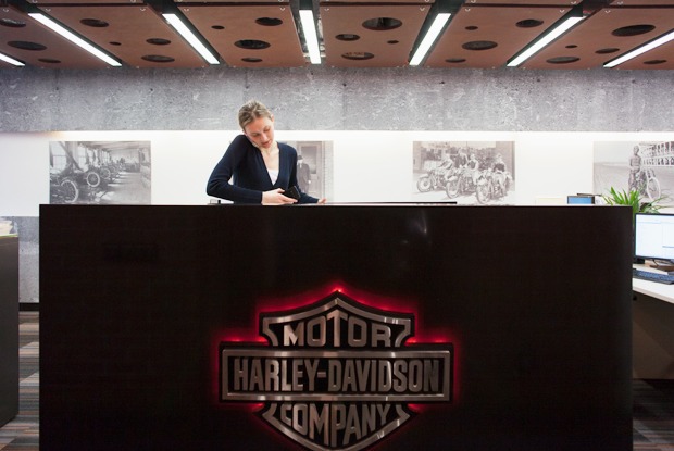 Как работают в Harley-Davidson — Офис на The Village