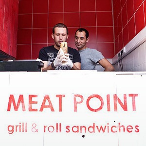Новое место: Киоск с турецкой уличной едой Meat Рoint — Новое место translation missing: ru.desktop.posts.titles.on The Village