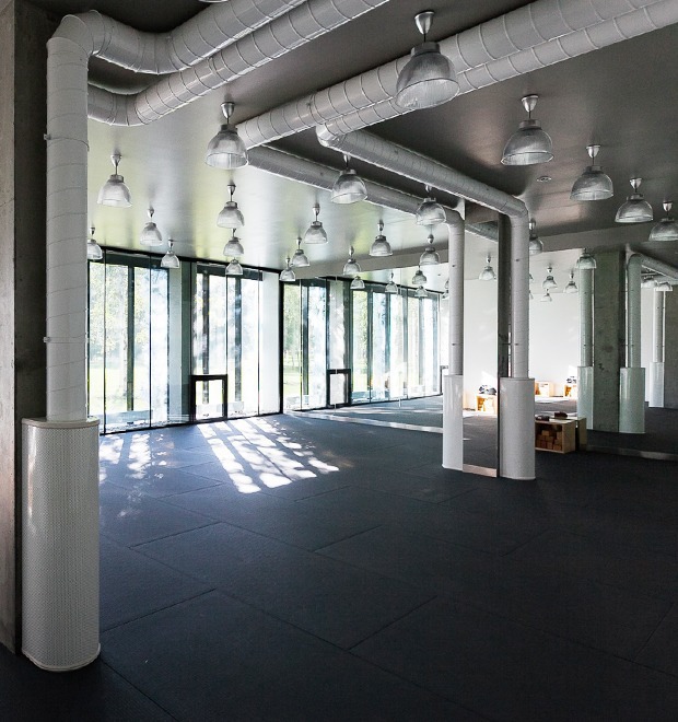 Интерьер недели (Петербург): Студия горячей йоги Hot Yoga Studio — Интерьер недели translation missing: ru.desktop.posts.titles.on The Village