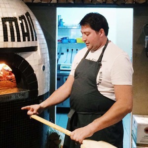Дмитрий Зотов из Zotman Pizza Pie и пабов Haggis и «Крылышко или ножка» — День из жизни шеф-повара translation missing: ru.desktop.posts.titles.on The Village