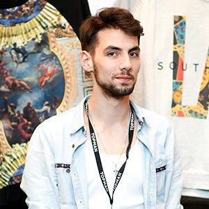 Первые лица: Как подбирают продавцов в Topshop — Услуги и покупки translation missing: ru.desktop.posts.titles.on The Village