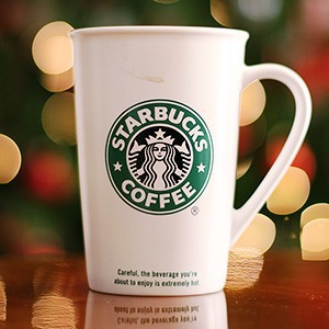 Люди в городе: Первые посетители Starbucks в Стокманне — Галереи translation missing: ru.desktop.posts.titles.on The Village