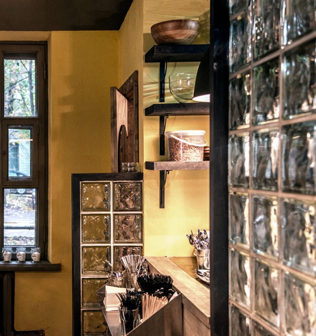 Интерьер недели (Москва): Агентство Louder и Mash Up Kitchen Café — Недвижимость translation missing: ru.desktop.posts.titles.on The Village