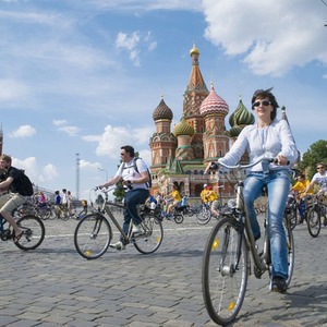 Велопарад Let's bike it!: Чего не хватает велосипедистам в городе — Люди в городе на The Village