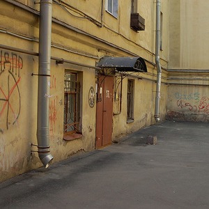 Московские подъезды и дворы облагородят — Ситуация translation missing: ru.desktop.posts.titles.on The Village