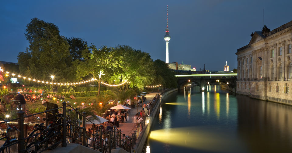 muzhchina-nochnoy-po-vizovu-moskva-video-macho-klizma