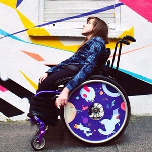 На кого подписаться: Диски для кресел-колясок
Izzy Wheels — Жизнь на Wonderzine