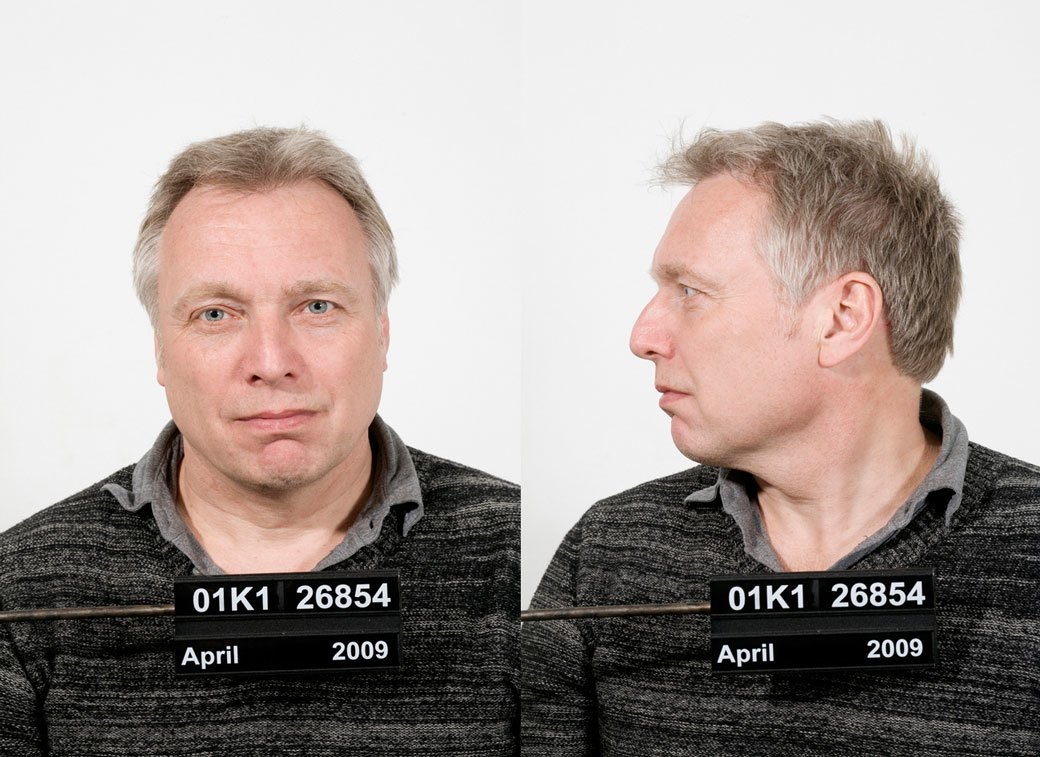 «Кто следующий?»:
Гомосексуалы
как жертвы репрессий. Изображение №19.