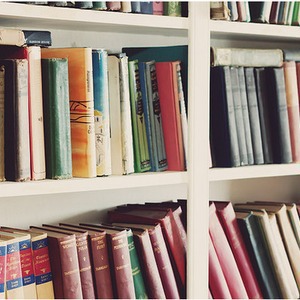 Cвести счёты: Цены в книжных магазинах — Магазины на The Village