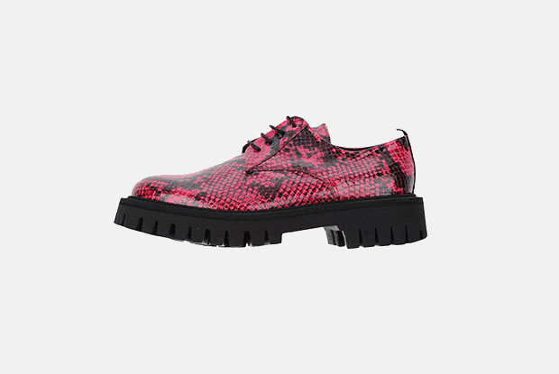Носки Super Socks в подарок, мировые бренды со скидкой 90 % и новая коллекция Reebok за полцены — Скидки недели на The Village