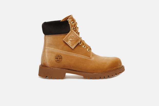 Новая коллекция Uniqlo U в «Галерее» и коллаборация Off-White x Timberland в Au Pont Rouge — Скидки недели на The Village