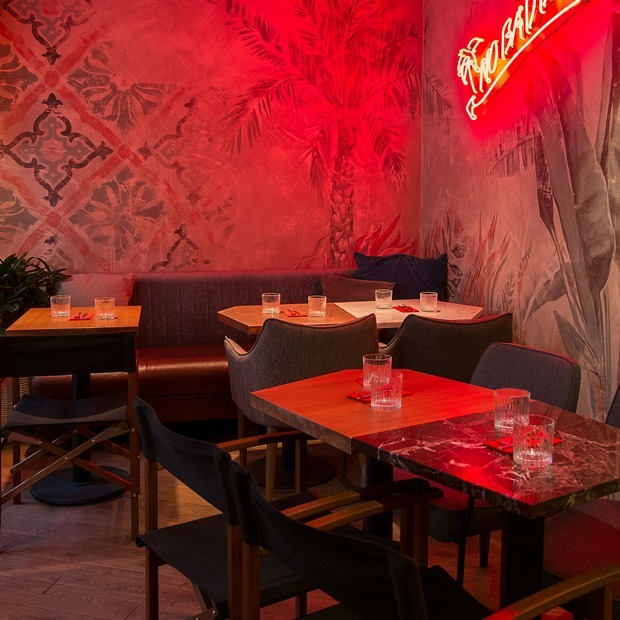 «Ателье Tapas & Bar»: Все гастротренды 2017 года на тихой Лахтинской улице
— Место на The Village