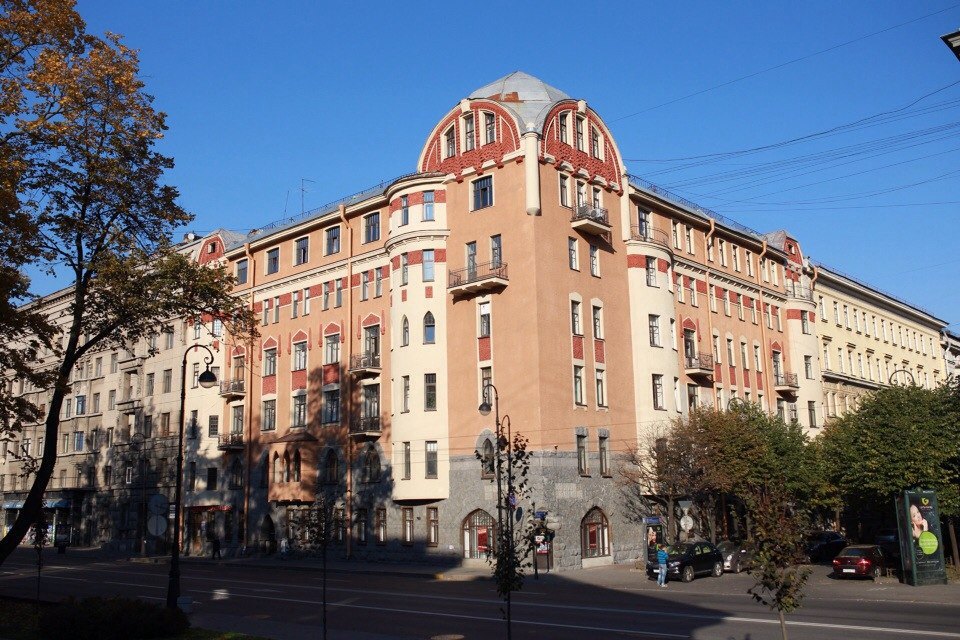 Квартира и мастерская в башне на Каменноостровском. Изображение №2.