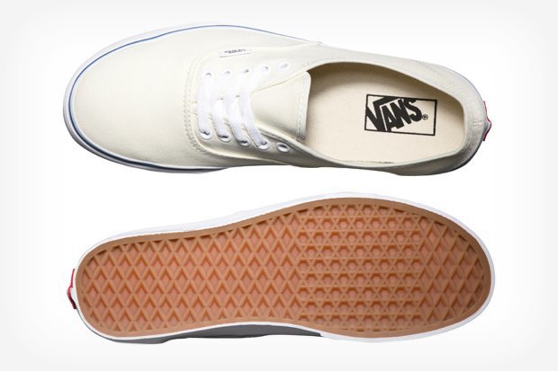 Лучше меньше: Где покупать кеды Vans Authentic. Изображение № 1.