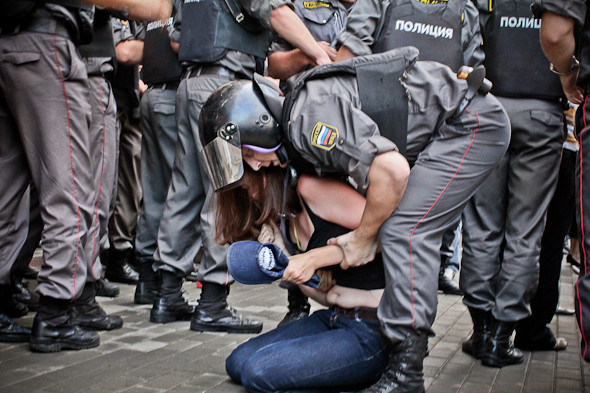 Copwatch: действия полиции на «сидячем» митинге «Стратегии-31» на Триумфальной площади. Изображение № 28.