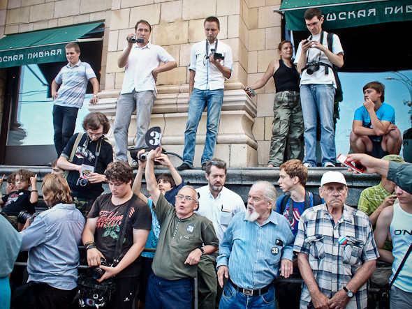 Copwatch: действия полиции на «сидячем» митинге «Стратегии-31» на Триумфальной площади. Изображение № 1.