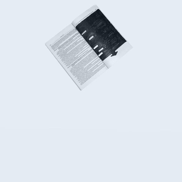Арт-активистка
Дарья Серенко
о любимых книгах — Книжная полка на Wonderzine