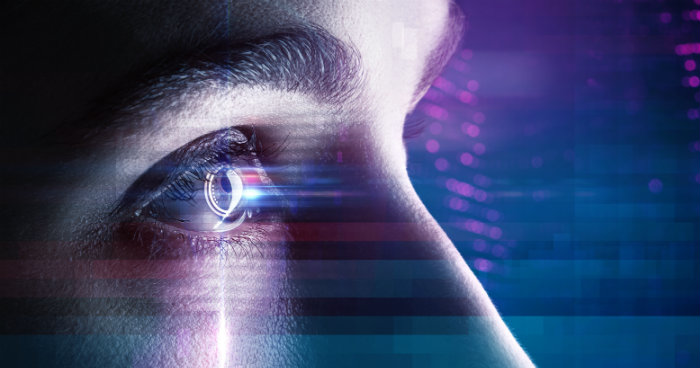 В России пациенту впервые пересадили бионический глаз — Wonderzine