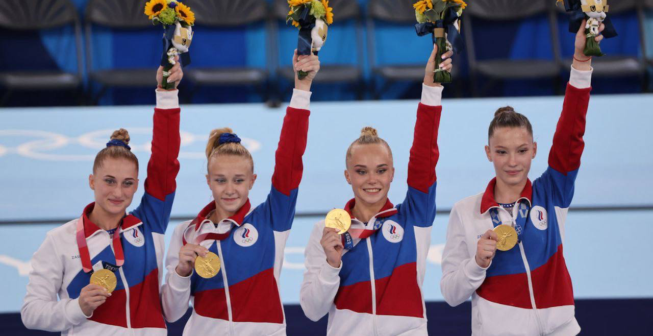 Российские гимнастки впервые выиграли командное многоборье на Олимпиаде ...