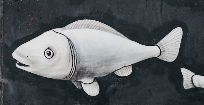 В Тюмени девушка убедила суд, что надпись «нет в***е» означает «нет ...